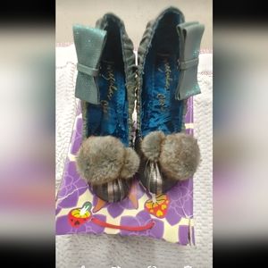 CLEAR HEEL PRETTY HEELS SIZE 7